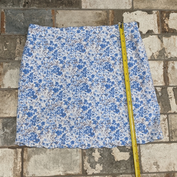 Counterparts Women's 12 Blue White Floral Skort - Picture 5 of 7